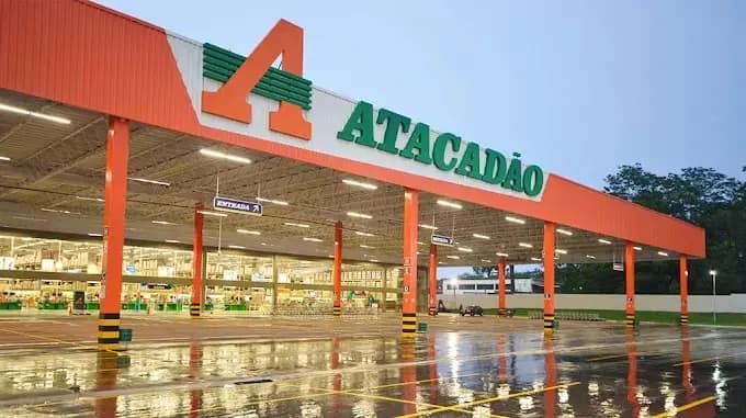 Atacadão abre drogarias dentro das lojas e avalia expandir o modelo pelo país