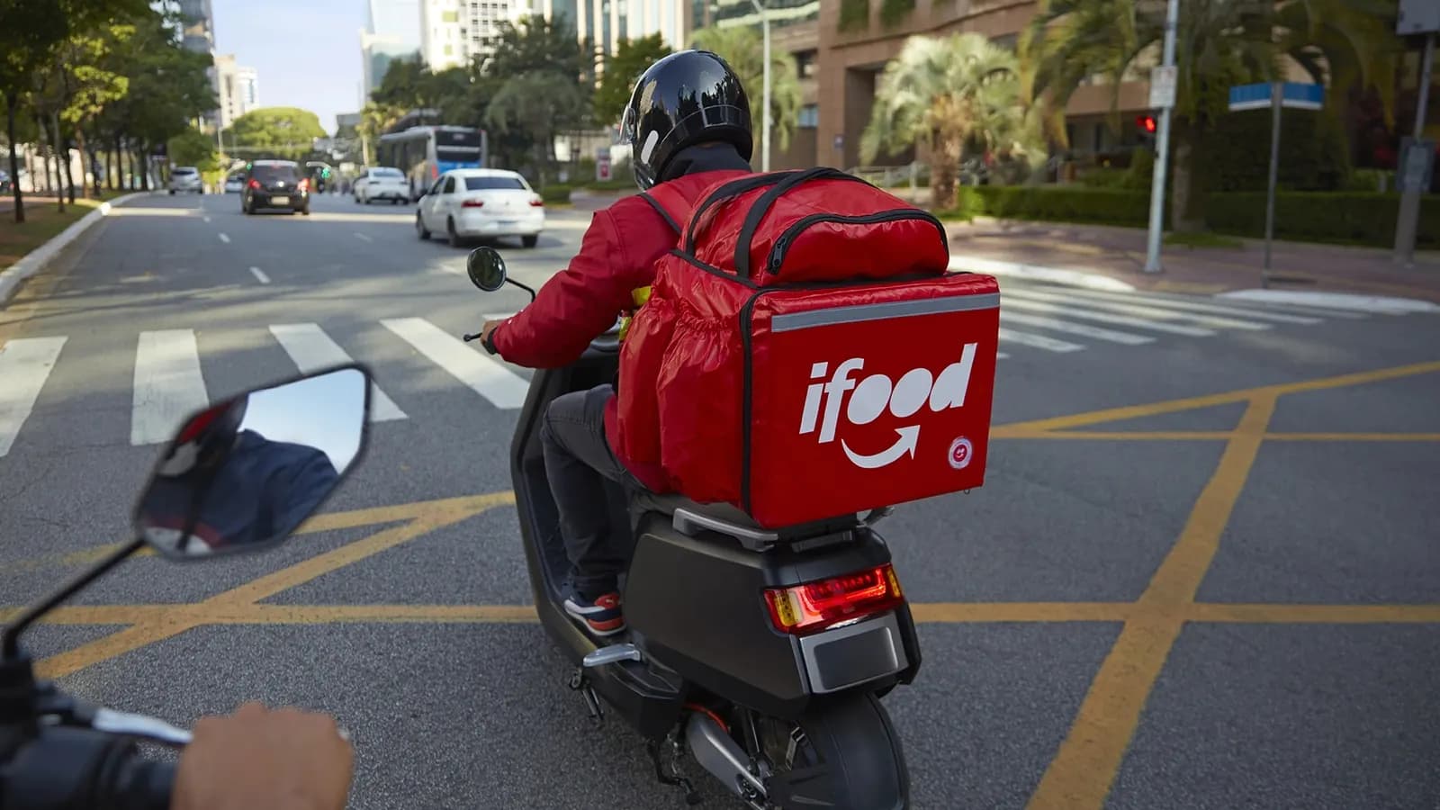 iFood compra Caju semanas antes de o vale-alimentação passar a funcionar em qualquer maquininha
