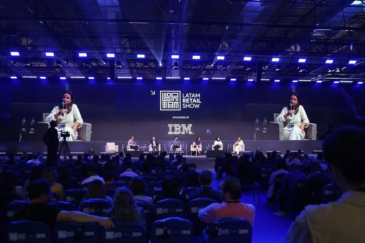 Foodservice e IA aplicada a dados dominam a programação do Latam Retail Show